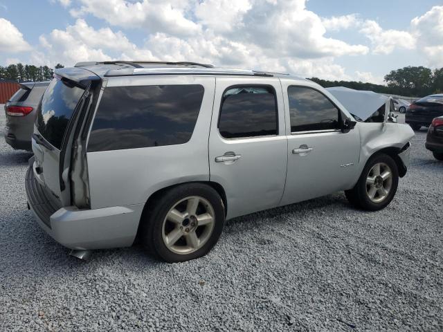 1GKS1CE08BR156077 - 2011 GMC YUKON SLT SILVER photo 3