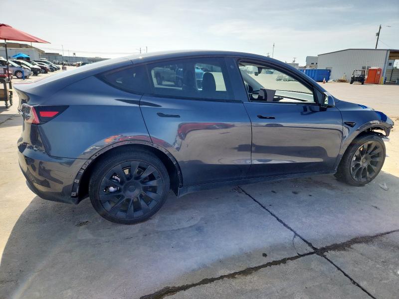5YJYGAEE5MF136656 - 2021 TESLA MODEL Y GRAY photo 3
