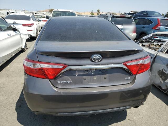 4T1BF1FK6FU919813 - 2015 TOYOTA CAMRY LE GRAY photo 6