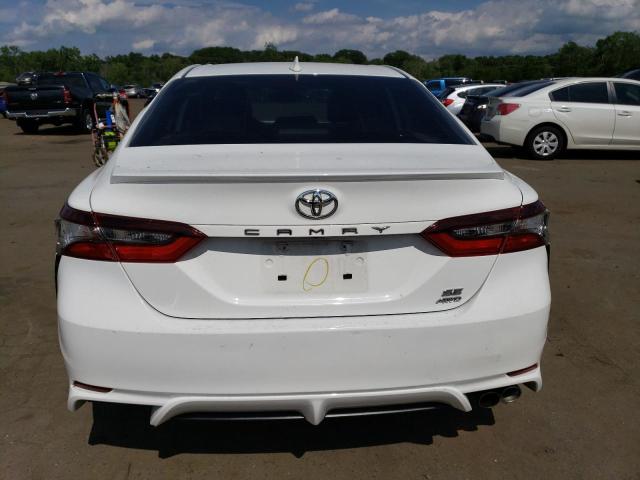 4T1T11BK8PU081519 - 2023 TOYOTA CAMRY SE NIGHT SHADE WHITE photo 6
