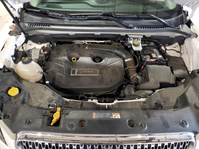 5LMCJ3D93KUL09096 - 2019 LINCOLN MKC RESERVE WHITE photo 12