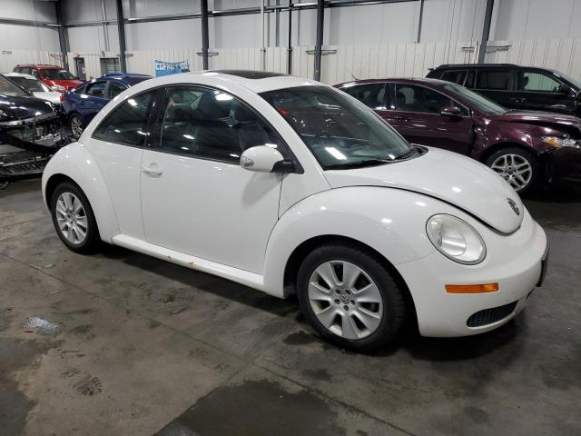 3VWRG3AG7AM014893 - 2010 VOLKSWAGEN NEW BEETLE WHITE photo 4