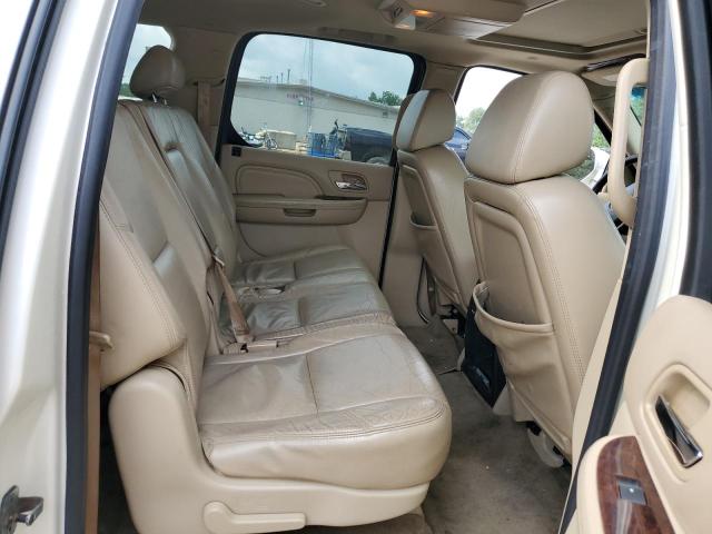 1GYFK26229R122693 - 2009 CADILLAC ESCALADE ESV LUXURY WHITE photo 11