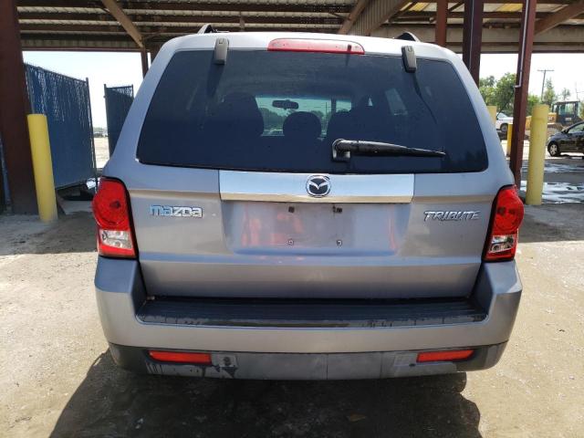 4F2CZ02Z18KM31753 - 2008 MAZDA TRIBUTE I GRAY photo 6