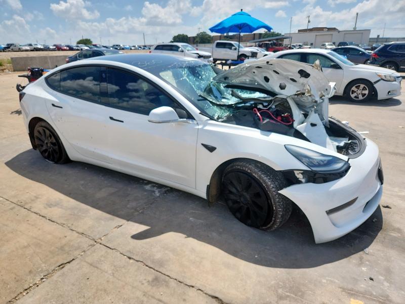 5YJ3E1EB2KF408339 - 2019 TESLA MODEL 3 WHITE photo 4