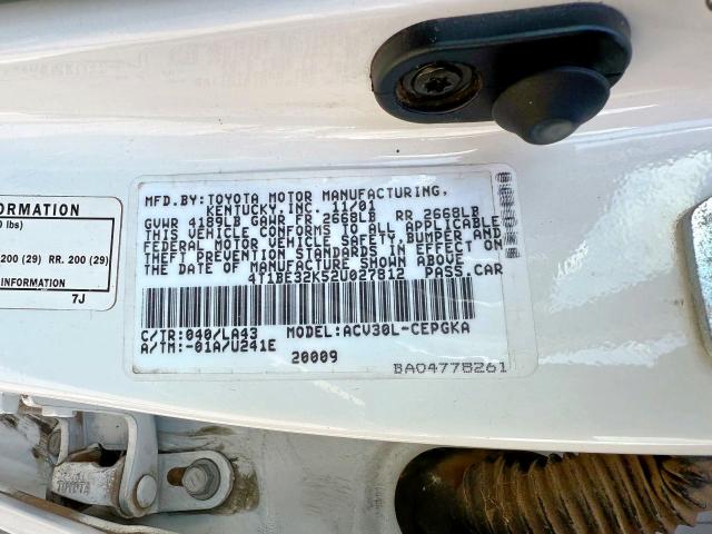 4T1BE32K52U027812 - 2002 TOYOTA CAMRY LE WHITE photo 10