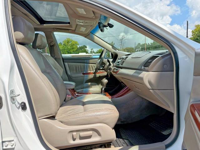 4T1BE32K52U027812 - 2002 TOYOTA CAMRY LE WHITE photo 5