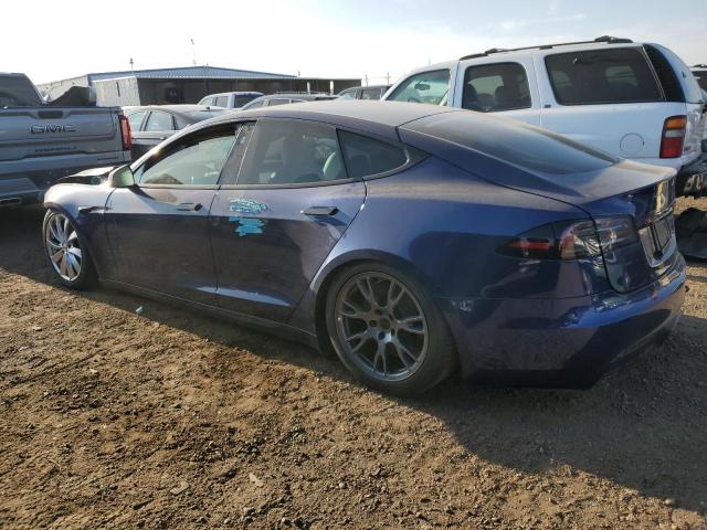 5YJSA1E52NF489882 - 2022 TESLA MODEL S Blau Foto 2