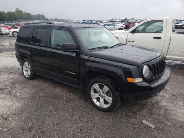 1C4NJPFB1GD801723 - 2016 JEEP PATRIOT LATITUDE BLACK photo 4