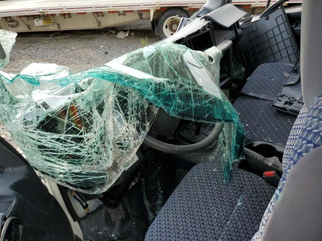 54DC4W1D0RS202274 - 2024 ISUZU NPR HD WHITE photo 8