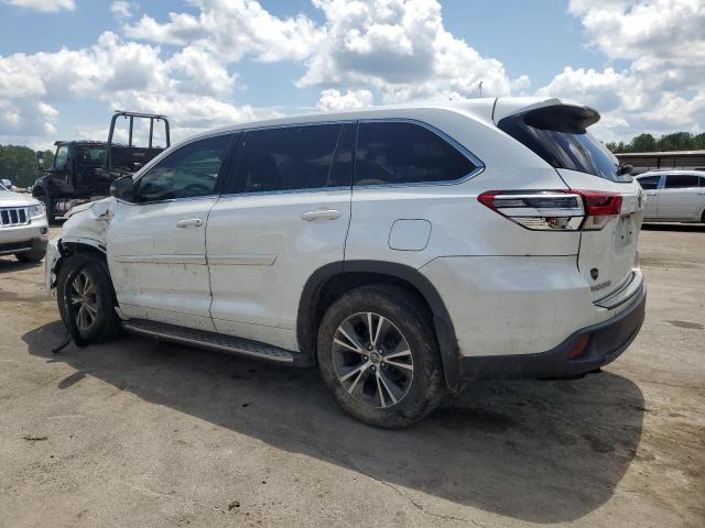 5TDZZRFH9HS230689 - 2017 TOYOTA HIGHLANDER LE WHITE photo 2