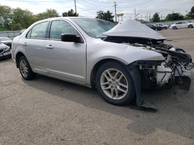 3FAHP0GA4AR253472 - 2010 FORD FUSION S SILVER photo 4