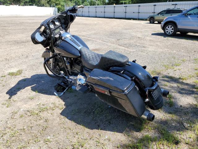 1HD1KBM14CB600069 - 2012 HARLEY-DAVIDSON FLHX STREET GLIDE BLACK photo 3