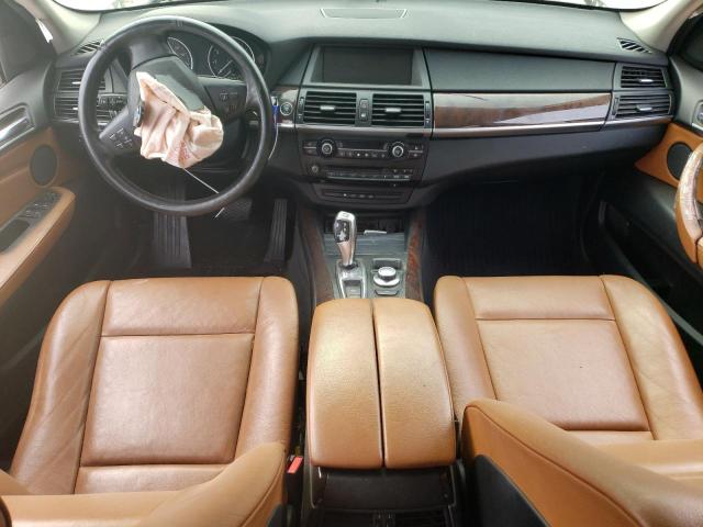 5UXFE83559L170902 - 2009 BMW X5 XDRIVE48I Biały zdjęcie 8