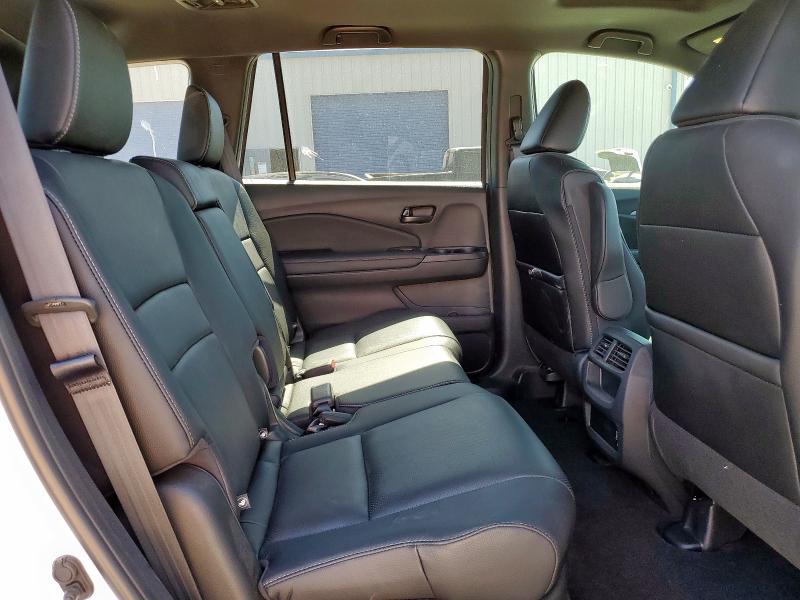 5FNYF8H56PB009006 - 2023 HONDA PASSPORT EXL WHITE photo 11