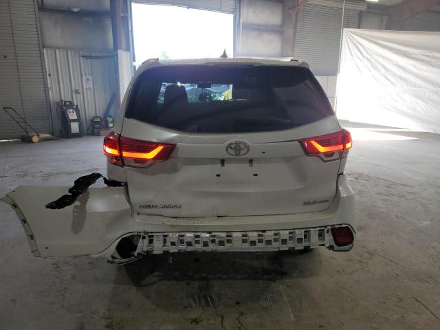 5TDJZRFH8KS597507 - 2019 TOYOTA HIGHLANDER SE WHITE photo 6