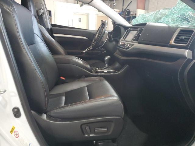 5TDJZRFH8KS597507 - 2019 TOYOTA HIGHLANDER SE WHITE photo 7