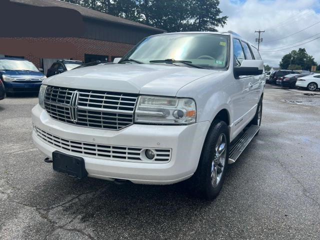 5LMJJ2J54AEJ04849 - 2010 LINCOLN NAVIGATOR თეთრი ფოტო 2