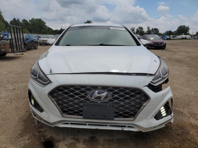 5NPE34AF2KH754580 - 2019 HYUNDAI SONATA LIMITED WHITE photo 5