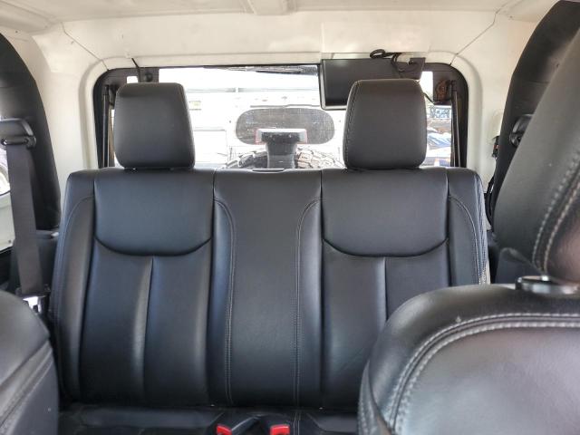 1C4AJWBG5JL884614 - 2018 JEEP WRANGLER SAHARA Черный фото 10