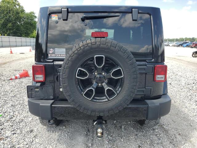 1C4AJWBG5JL884614 - 2018 JEEP WRANGLER SAHARA Черный фото 6