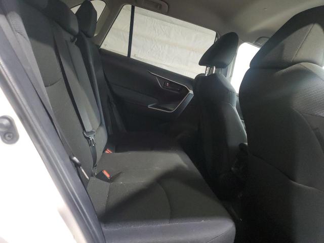 2T3F1RFV2RW417174 - 2024 TOYOTA RAV4 LE WHITE photo 11