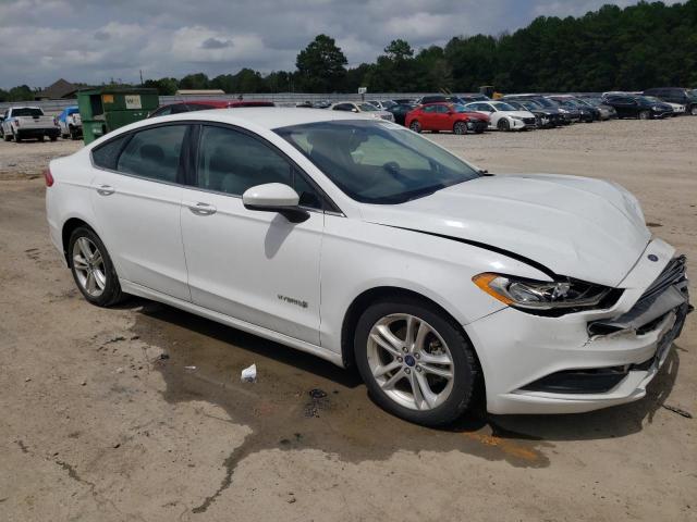 3FA6P0LU8JR209174 - 2018 FORD FUSION SE HYBRID WHITE photo 4