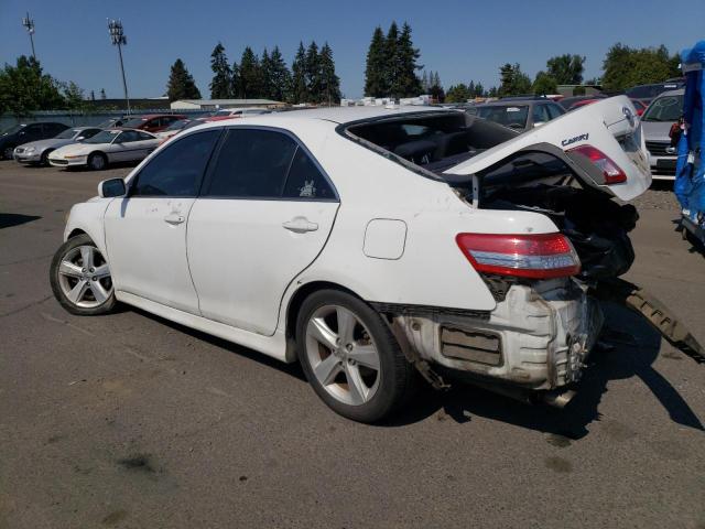 4T1BF3EK2BU655626 - 2011 TOYOTA CAMRY BASE WHITE photo 2