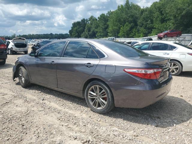 4T1BF1FK2FU489911 - 2015 TOYOTA CAMRY LE 灰色 照片 2