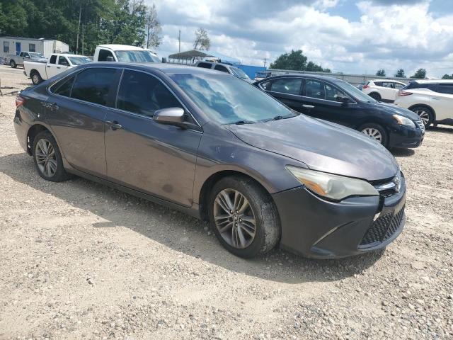 4T1BF1FK2FU489911 - 2015 TOYOTA CAMRY LE 灰色 照片 4