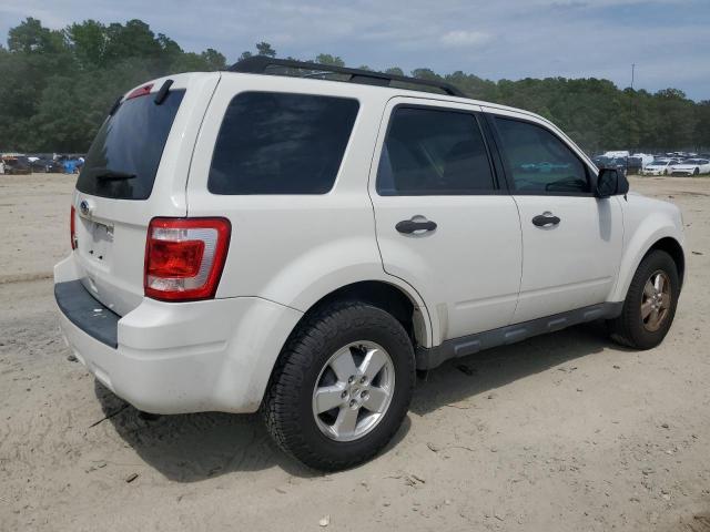 1FMCU9D73AKC75991 - 2010 FORD ESCAPE XLT თეთრი ფოტო 3
