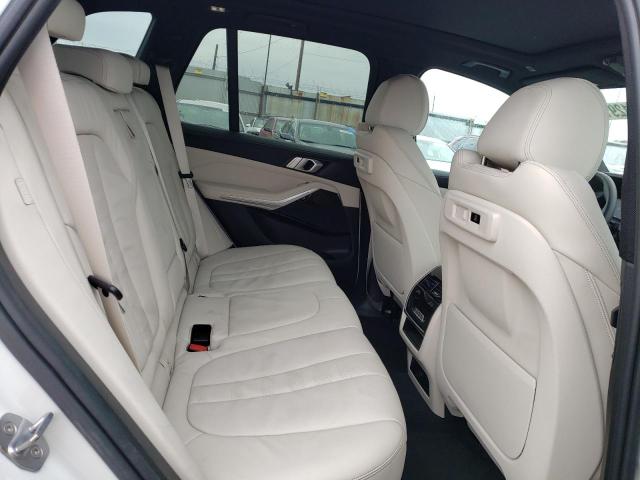 5UXCR6C53KLL08454 - 2019 BMW X5 XDRIVE40I Blanc photo 11