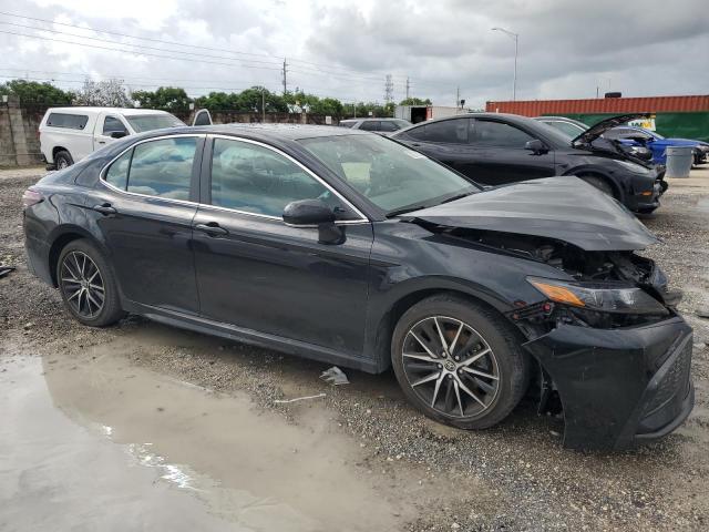 4T1G11AK4RU921043 - 2024 TOYOTA CAMRY SE NIGHT SHADE BLACK photo 4