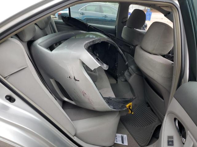 4T1BF3EK2AU524386 - 2010 TOYOTA CAMRY BASE SILVER photo 10