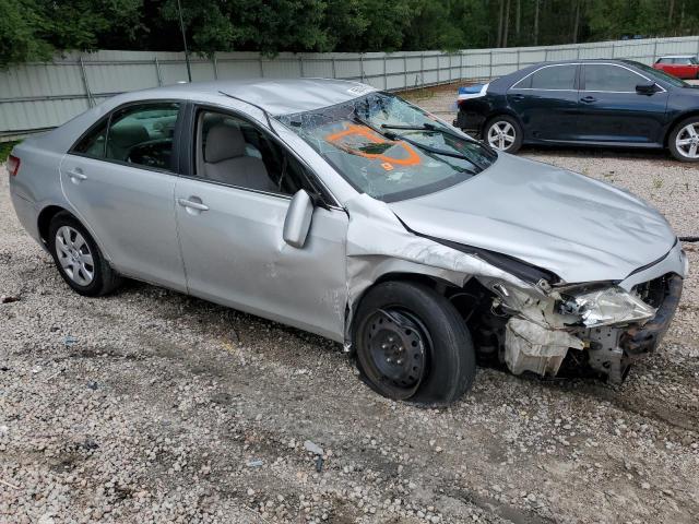 4T1BF3EK2AU524386 - 2010 TOYOTA CAMRY BASE SILVER photo 4