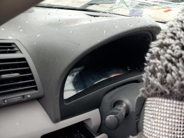 4T1BF3EK2AU524386 - 2010 TOYOTA CAMRY BASE SILVER photo 9