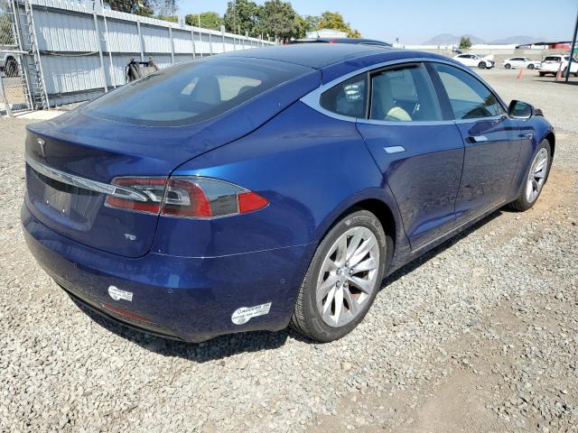 5YJSA1E1XGF143840 - 2016 TESLA MODEL S ლურჯი ფოტო 3