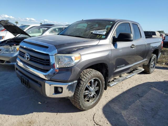 5TFRM5F18EX076475 - 2014 TOYOTA TUNDRA DOU GRAY photo 2