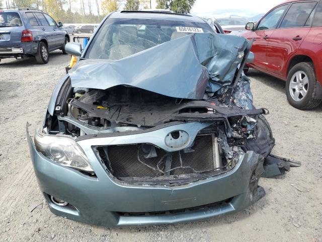 4T1BK3EK7AU603371 - 2010 TOYOTA CAMRY SE TEAL photo 5