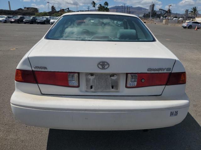 JT2BG22K910594015 - 2001 TOYOTA CAMRY CE 白色 照片 6