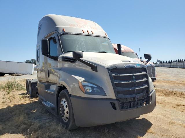 2020 FREIGHTLINER CASCADIA 1, 