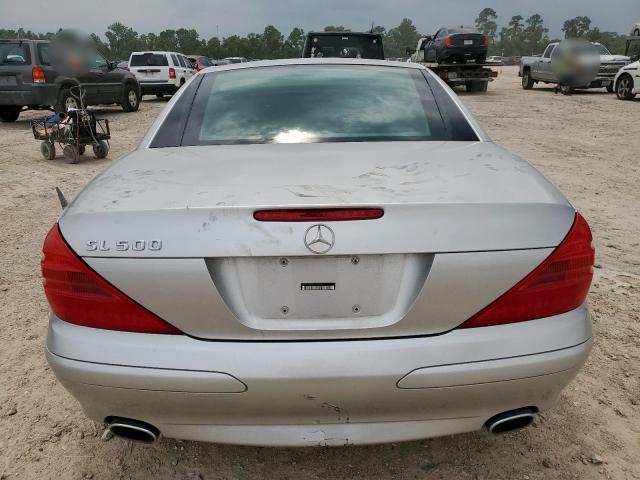 WDBSK75FX4F070969 - 2004 MERCEDES-BENZ SL 500 银色 照片 12