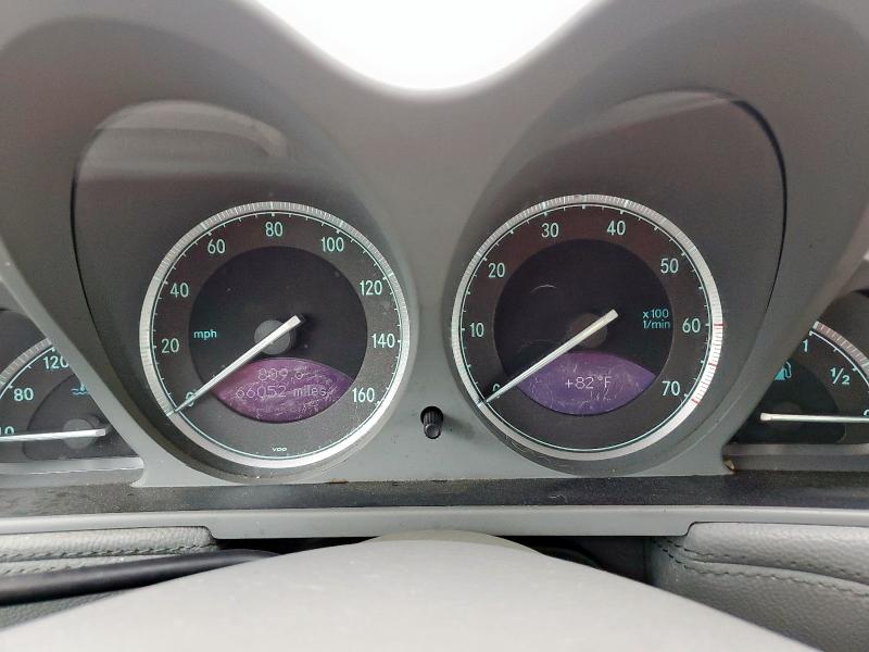 WDBSK75FX4F070969 - 2004 MERCEDES-BENZ SL 500 银色 照片 16