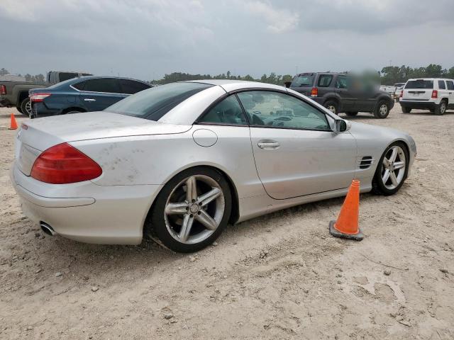 WDBSK75FX4F070969 - 2004 MERCEDES-BENZ SL 500 银色 照片 5