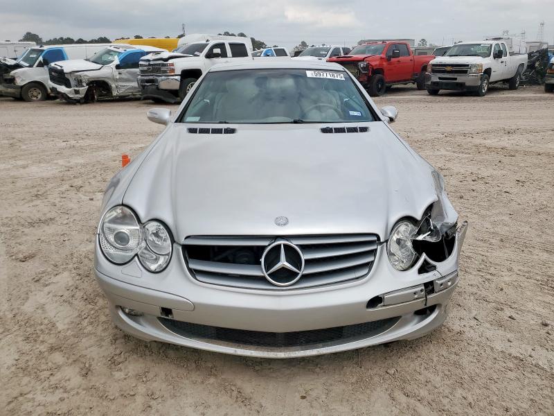 WDBSK75FX4F070969 - 2004 MERCEDES-BENZ SL 500 银色 照片 9