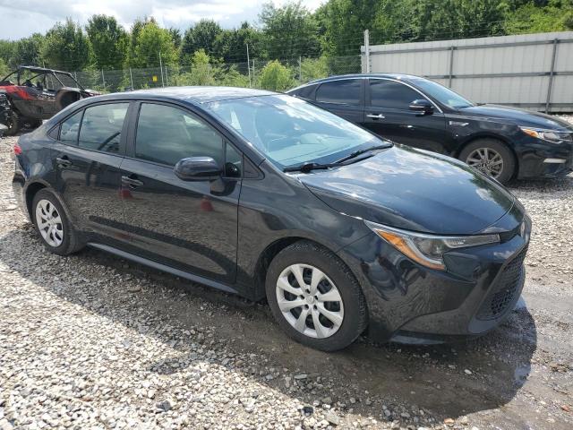 5YFEPMAE6MP213162 - 2021 TOYOTA COROLLA LE BLACK photo 4