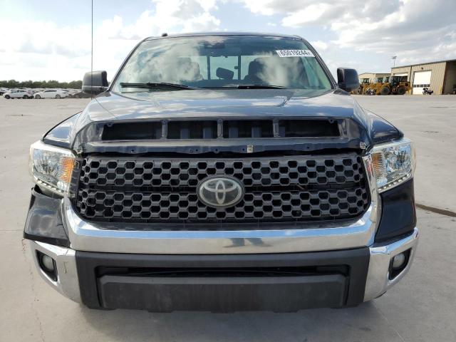 5TFRM5F17JX134537 - 2018 TOYOTA TUNDRA DOUBLE CAB SR/SR5 BLACK photo 5