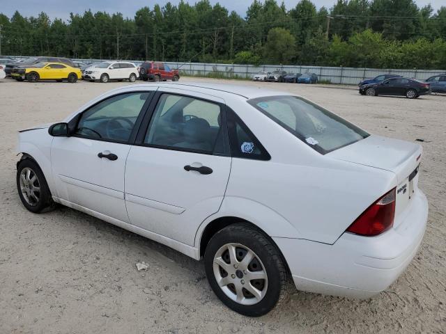 1FAFP34N15W244358 - 2005 FORD FOCUS ZX4 WHITE photo 2