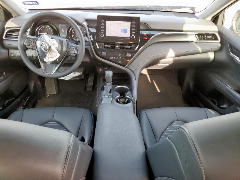 4T1G11AK8RU196899 - 2024 TOYOTA CAMRY SE NIGHT SHADE SILVER photo 8