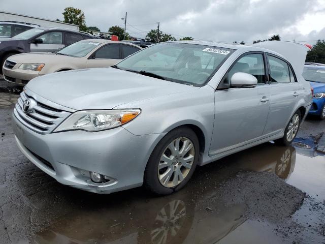 4T1BK3DB4BU436681 - 2011 TOYOTA AVALON BASE 银色 照片 1